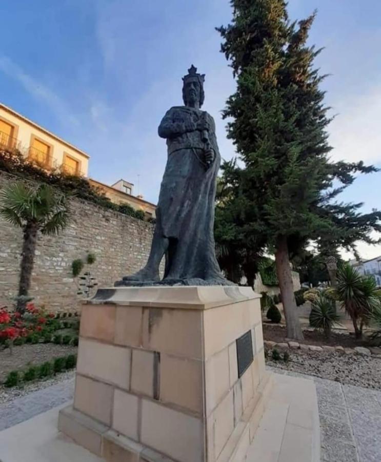 באיסה Apartamentos Fernando III El Santo מראה חיצוני תמונה