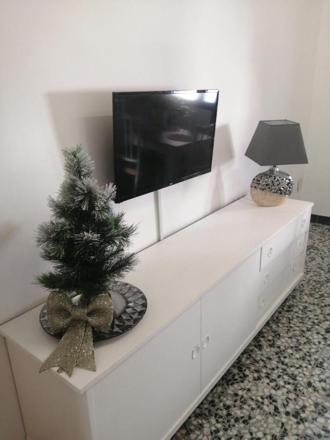 באיסה Apartamentos Fernando III El Santo מראה חיצוני תמונה
